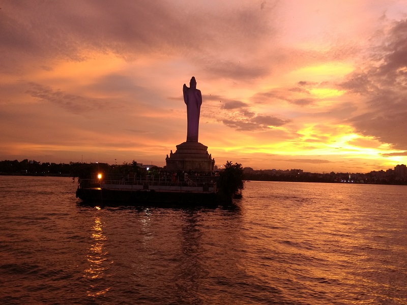  Hussain Sagar Lake 