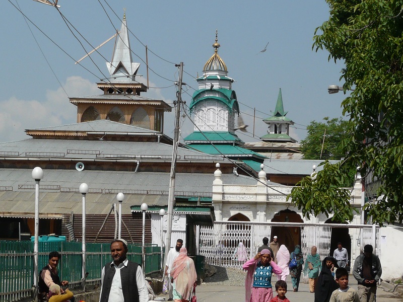 Makhdoom Sahib Shrine 
