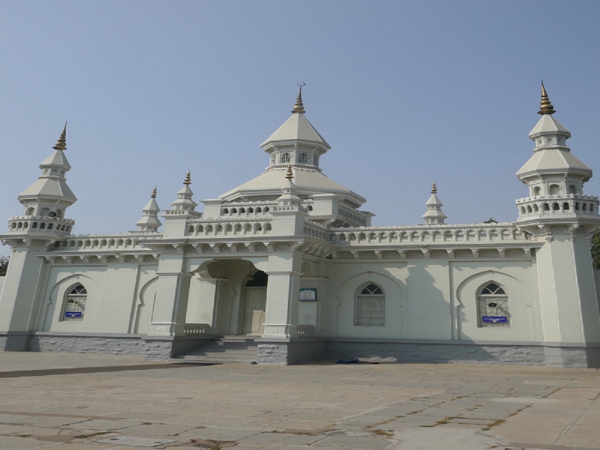 Begumpet Mosque 