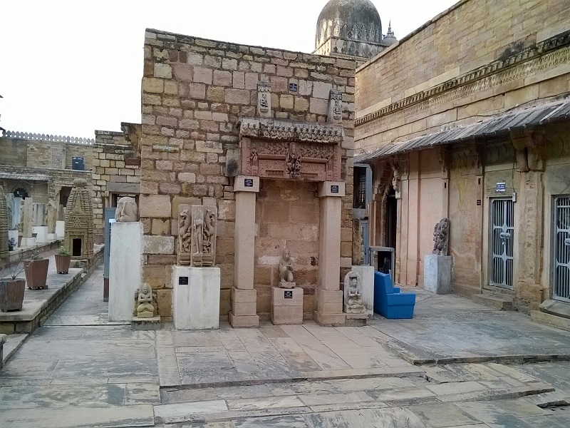  Gujari Mahal (State Archaeological Museum) 