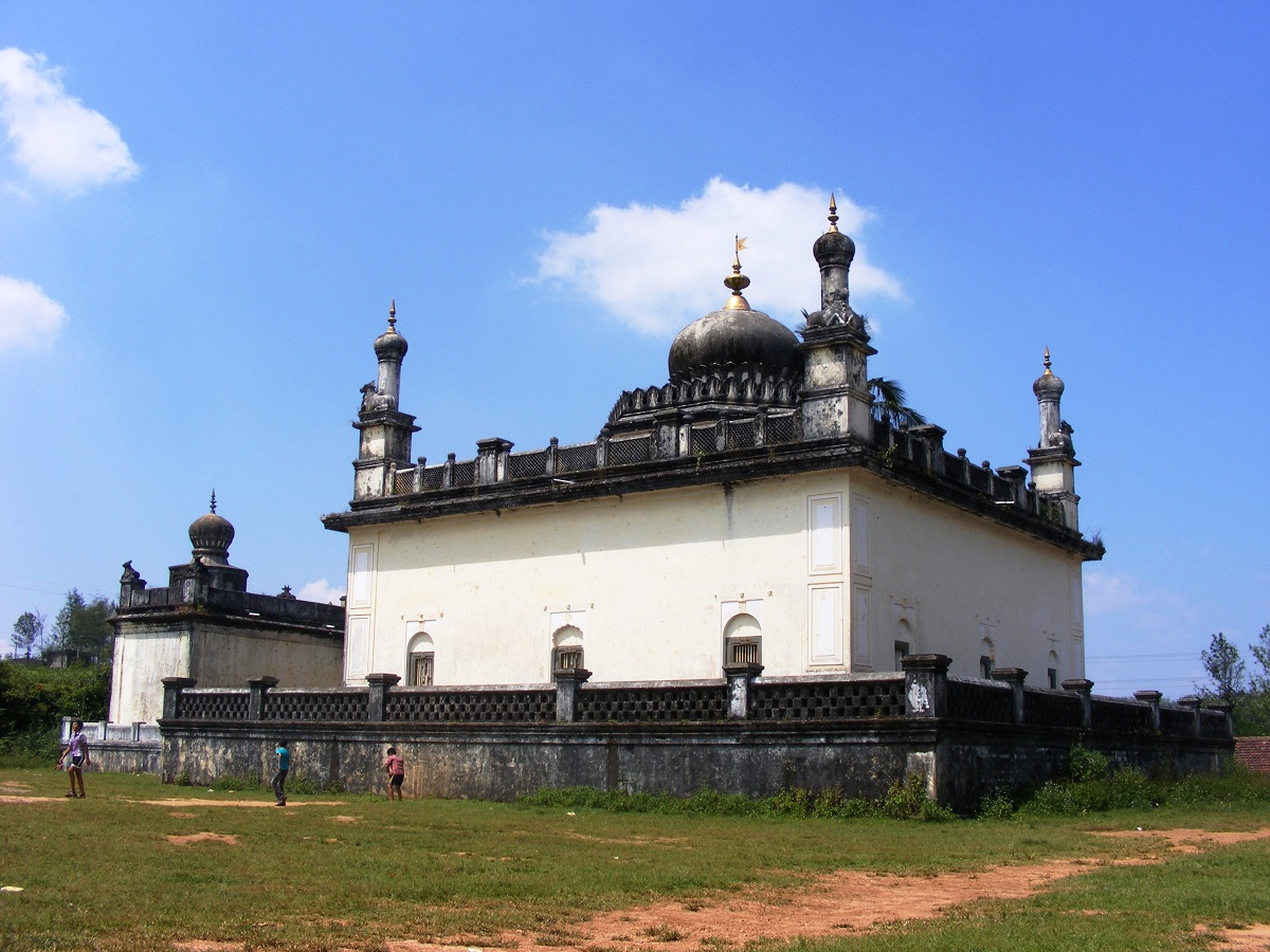 Gaddige Raja's Tomb 