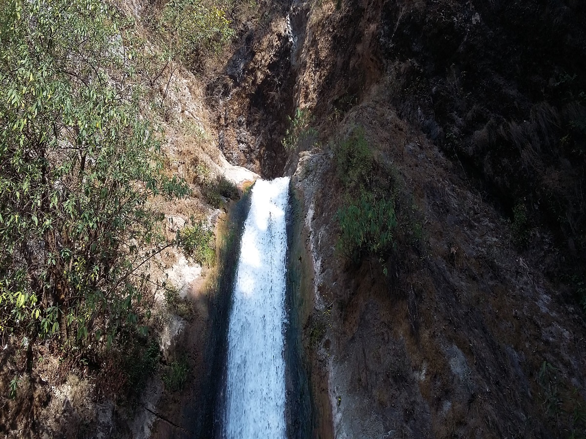  Jharipani Falls 