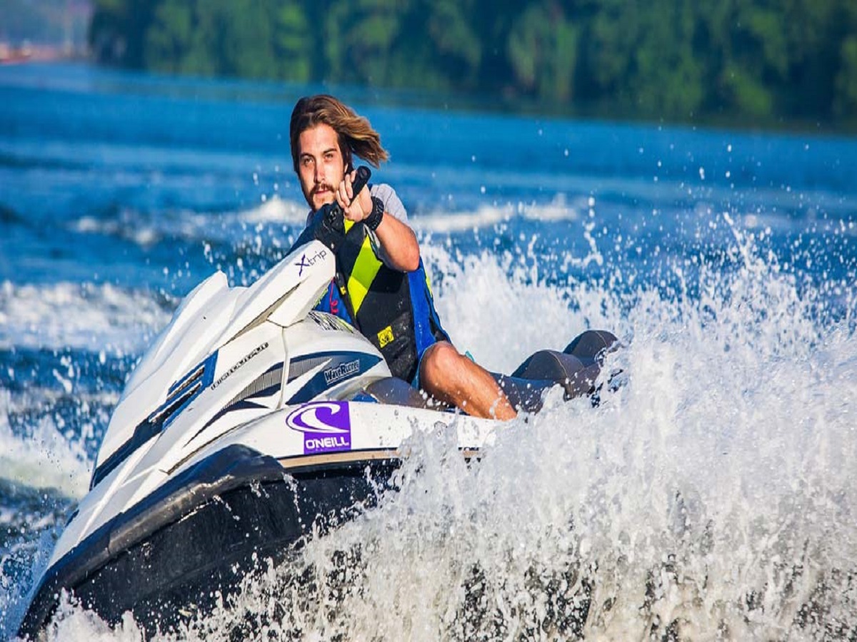 Water Sports in Mandwa Beach 