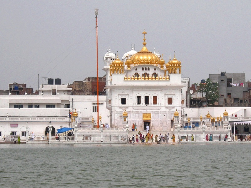 Gurudwara Shri Tarn Taran Sahib 