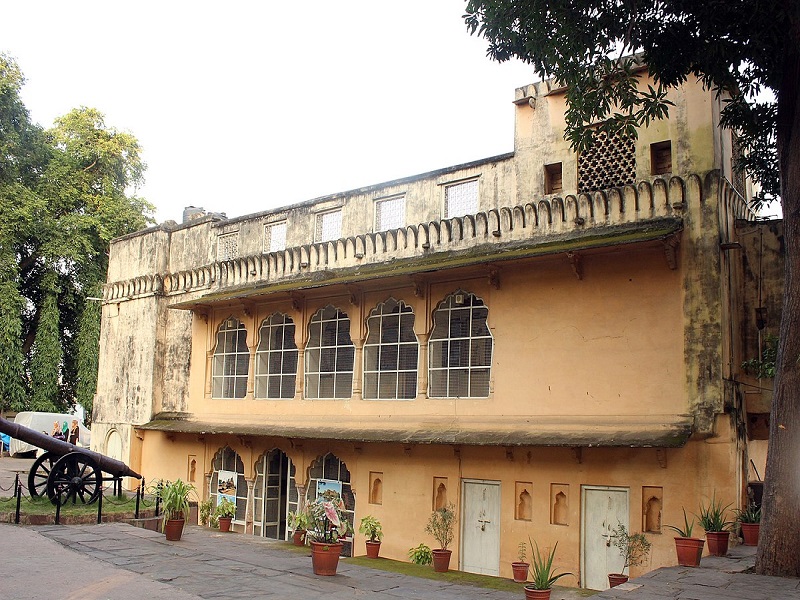  Rani Kamlapati Palace 