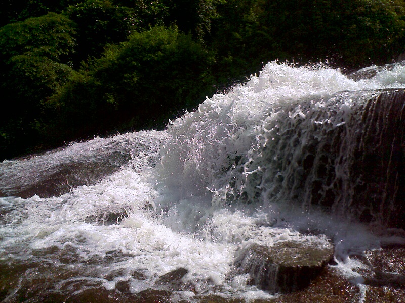 Kovai Kutralam Falls