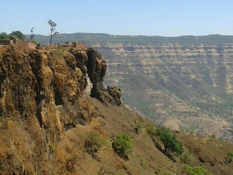  Elphinstone Point 