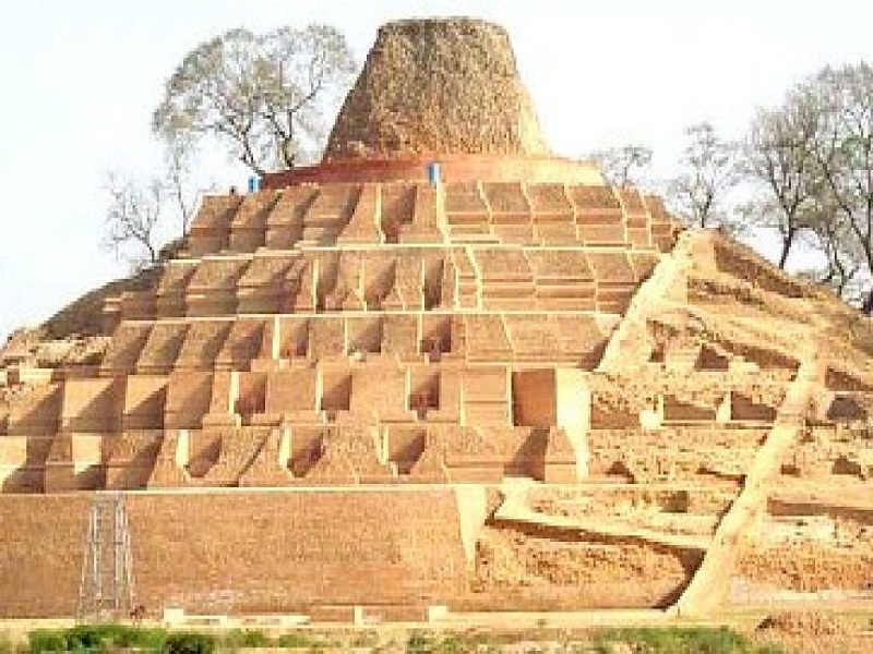 Kesaria Stupa, East Champaran 