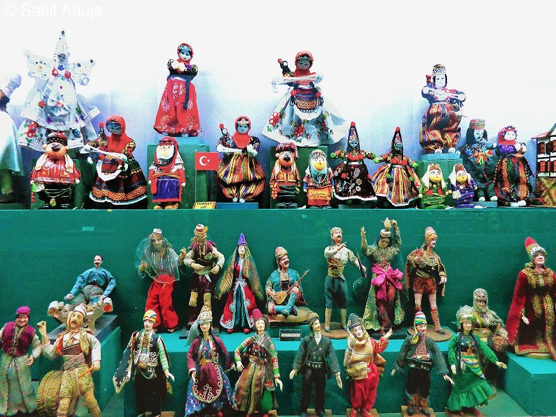  International Dolls Museum 
