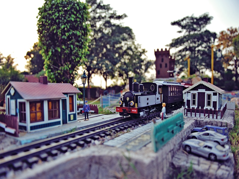 NeverEnuf Garden Railway 