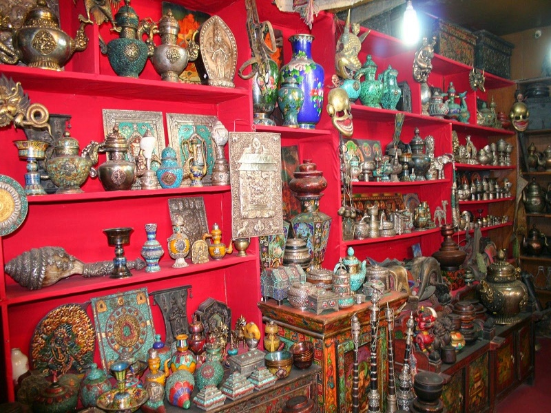 Handicrafts Industrial Cooperative Shop 