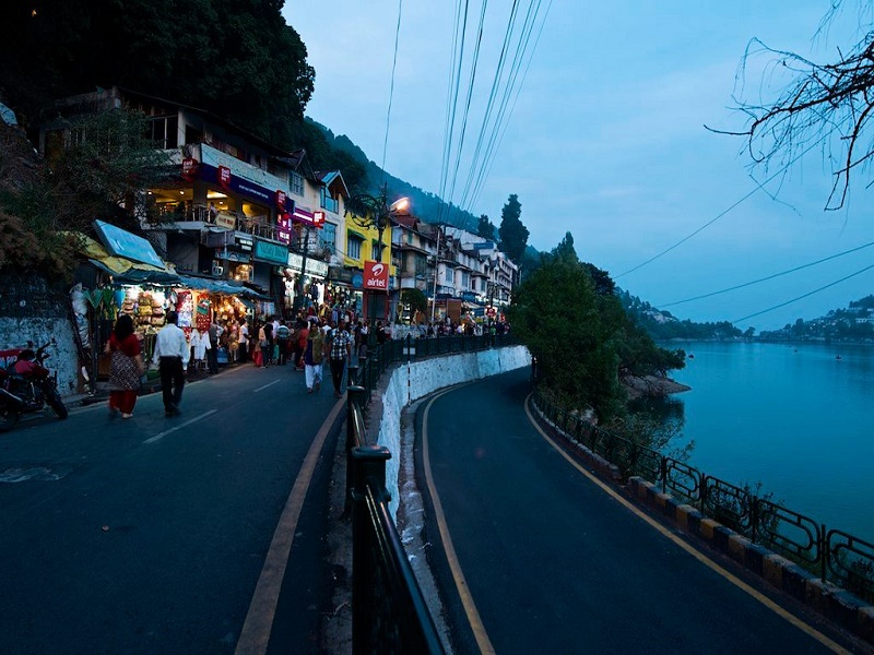 Mall Road, Nainital 