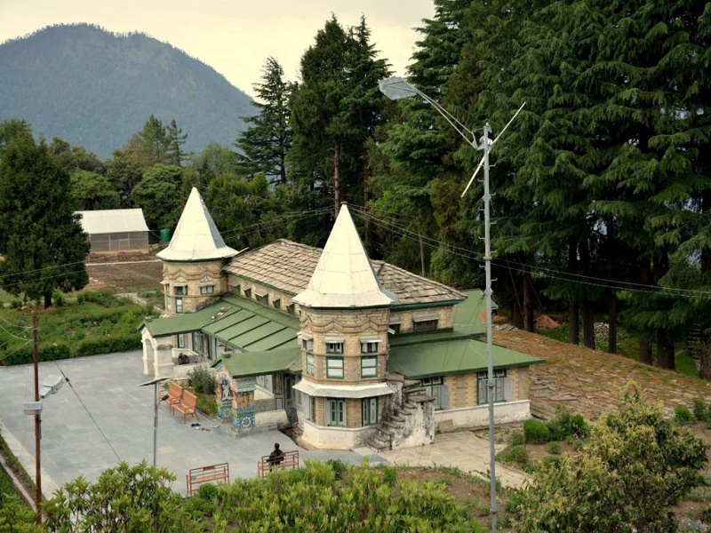  Narayan Ashram 