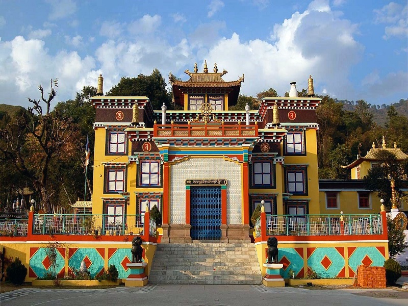  Tashi Jong Monastery 
