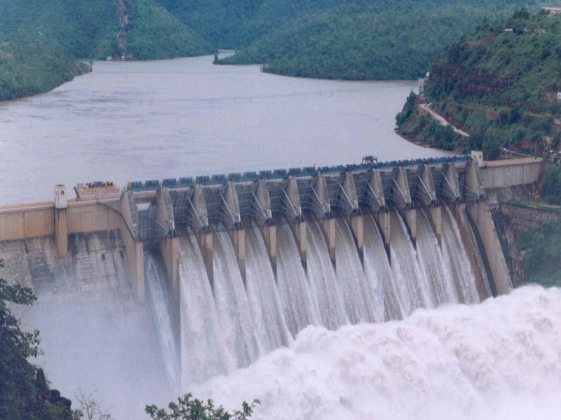  Linganamakki Dam 