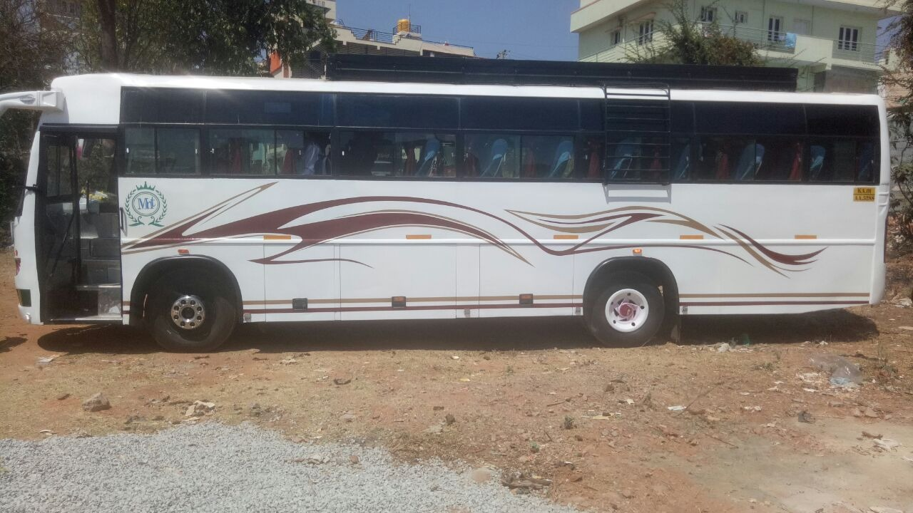45-seater 2x2 coach  hire in Delhi