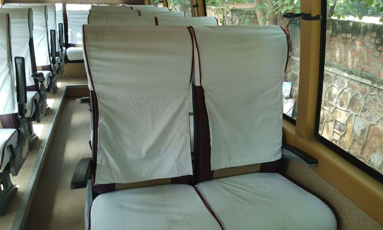 27 Seater Luxury Coach hire in Delhi