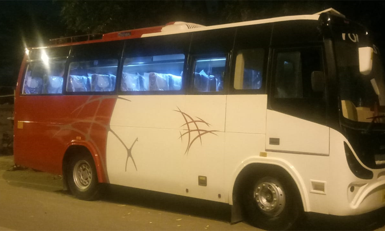 27 Seater Luxury Coach hire in Delhi