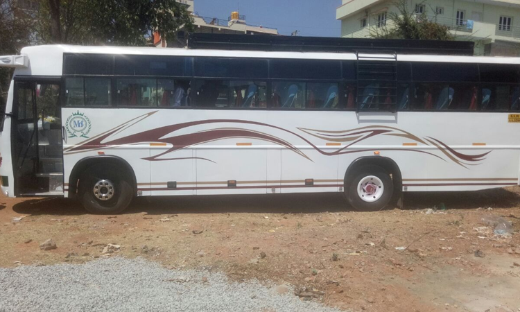 45-seater 2x2 coach  hire in Delhi