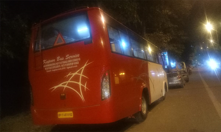 27 Seater Luxury Coach hire in Delhi