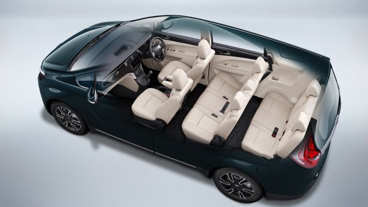 Marazzo hire in Delhi