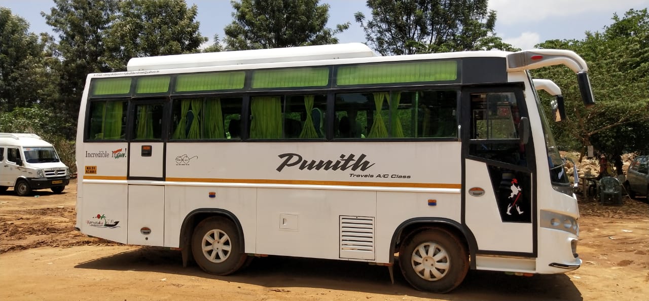 ISUZU 21 Seater Coach hire in Delhi