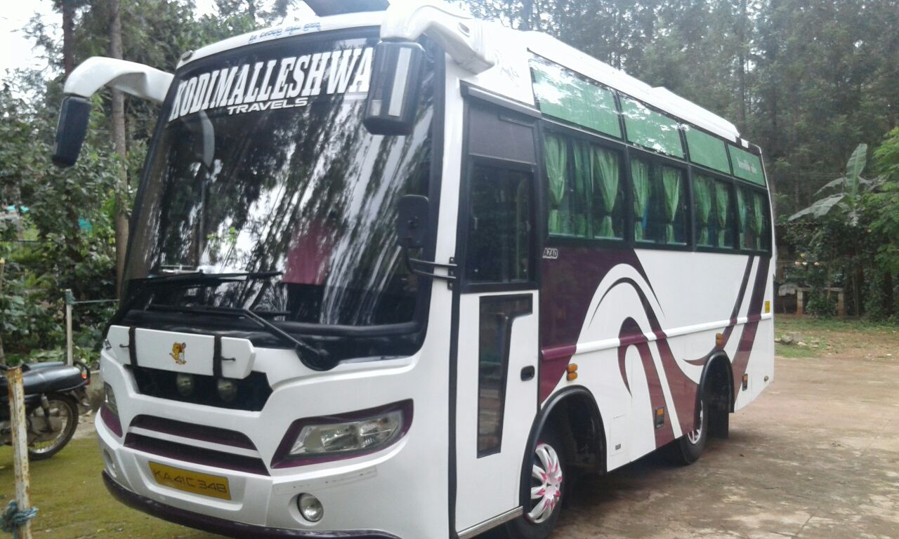 ISUZU 21 Seater Coach hire in Delhi