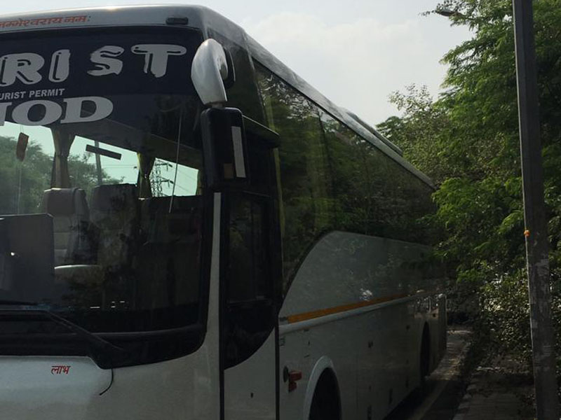 Volvo 41-Seater +Washroom Luxury Coach hire in Delhi